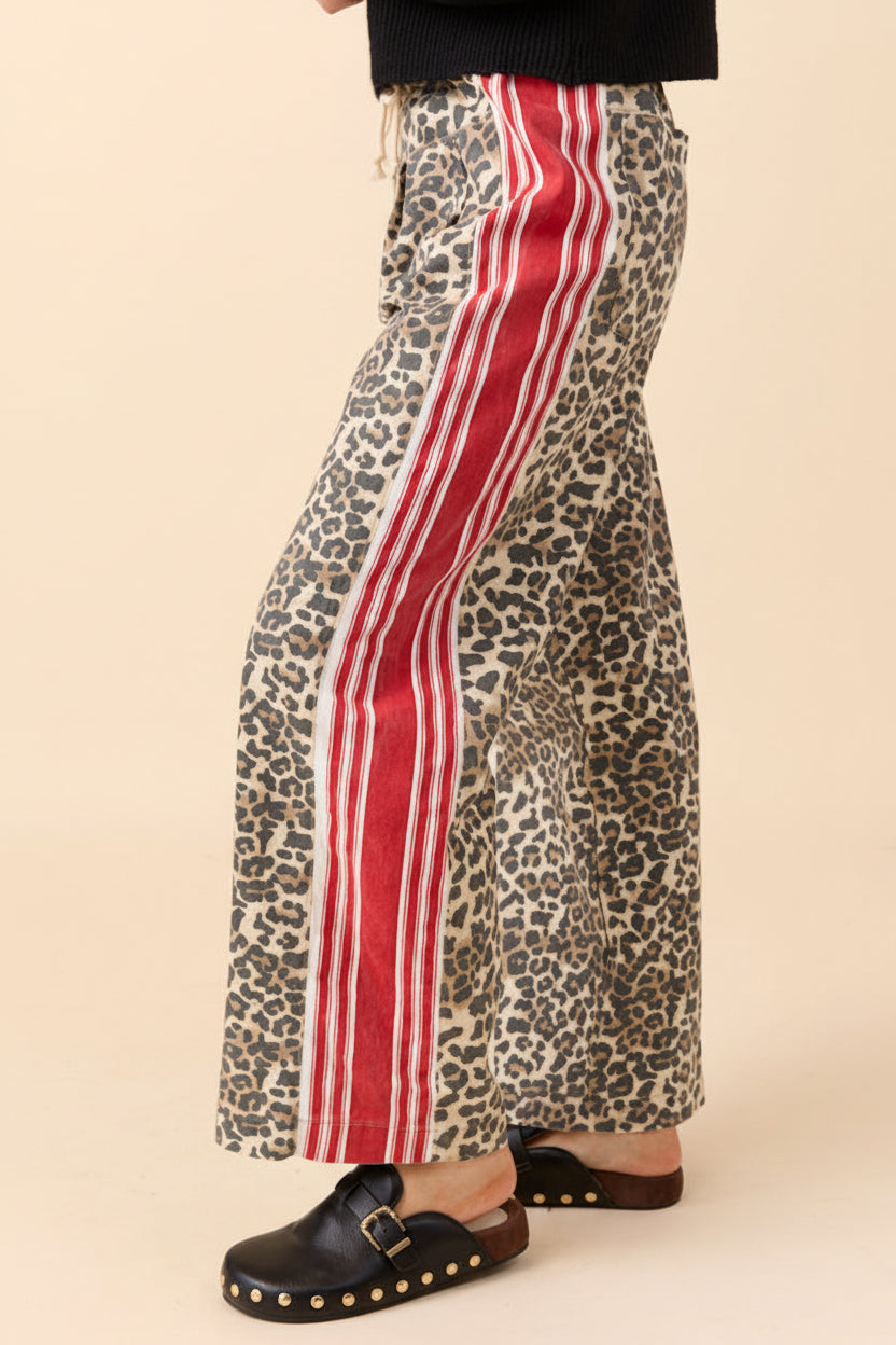 Leopard Print Pull-On Pants for Comfortable Everyday Style and Easy Wear 3