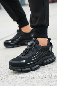 Lightweight Breathable Safety Shoes with Steel Toe Protection 0