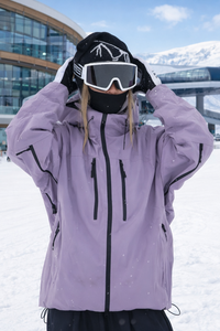 Lightweight Hooded Jacket for Everyday Comfort and Versatility 4