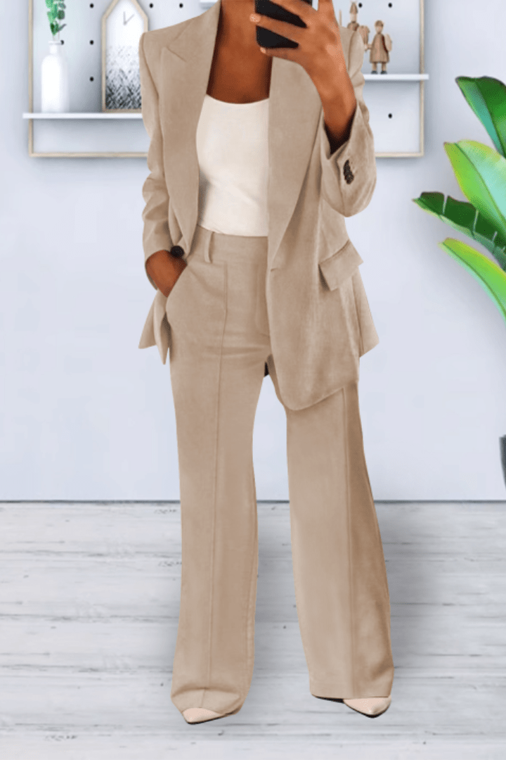Loose-Fit Two Piece Set with Soft Fabric and Pocket Detail for Everyday Comfort 4