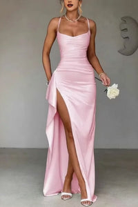 Dramatisches, rückenfreies Maxikleid