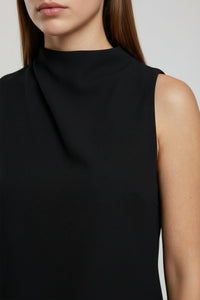 Modern Crew Neck Jumpsuit for Effortless Style and Comfort 3