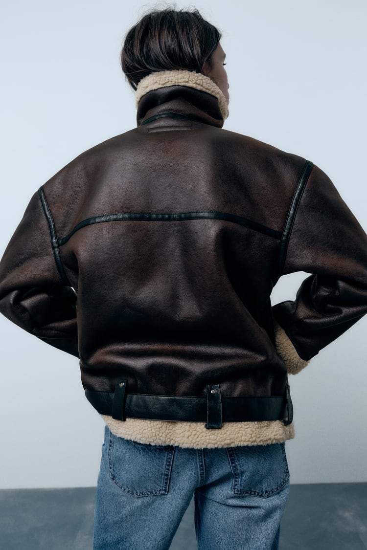 Modern Water-Repellent Jacket for Stylish Winter Comfort 3