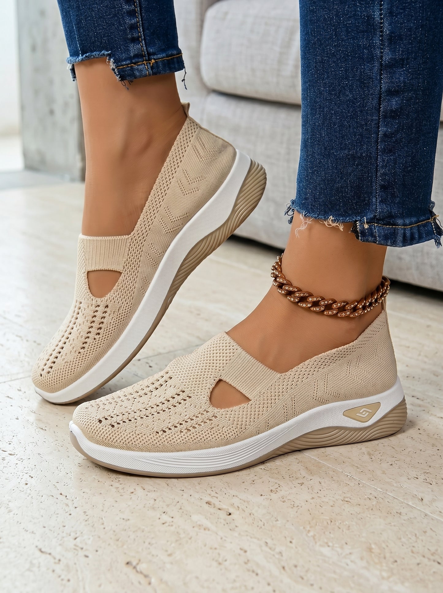 Daily Motion Support Walking Shoes