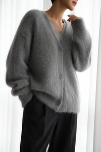 Oversized Button-Up Cardigan for Cozy Elegance and Versatility 6