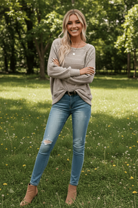 Oversized Long Sleeve Top for Effortless Urban Style and Comfort 1