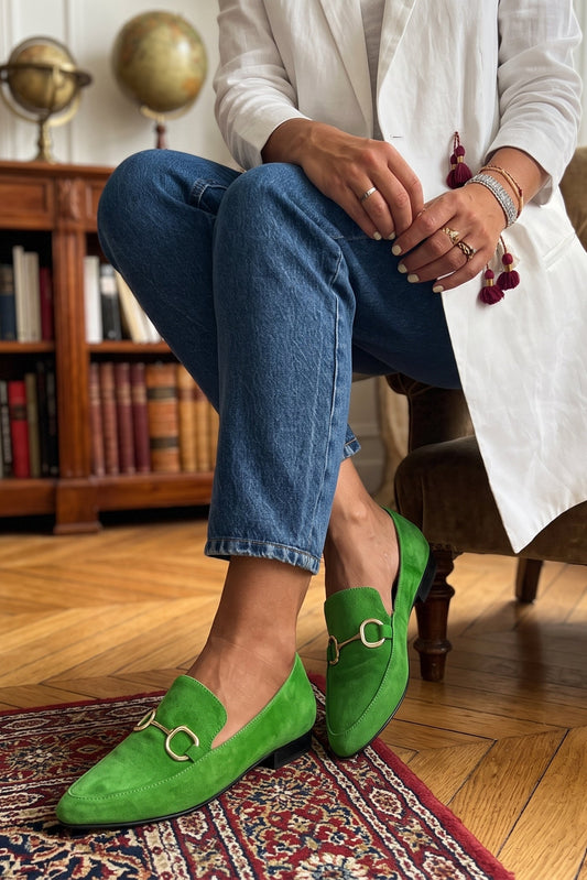 Elegant Pointed Toe Buckle Loafers