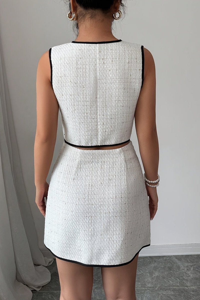 Refined Sleeveless Top and A-Line Skirt Set with Pocket Detail 3