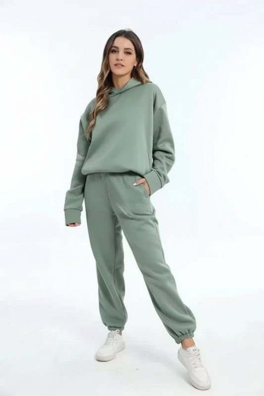 Relaxed Fit Hoodie and Sweatpants Set for Effortless Style and Comfort 0