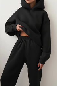 Relaxed Fit Hoodie and Sweatpants Set for Effortless Style and Comfort 8