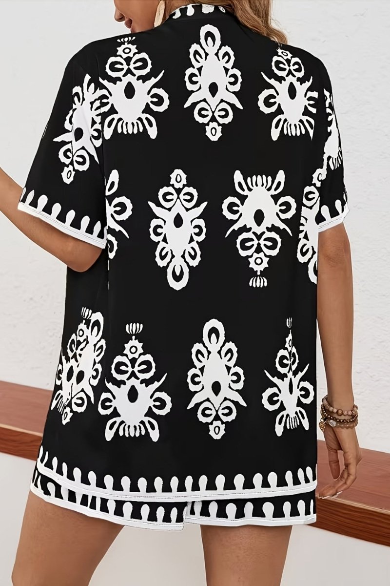 Relaxed Fit Resort Print Two Piece Set for Effortless Summer Style 5