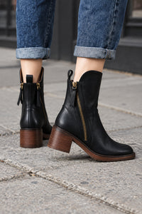 Vielseitig kombinierbare Ankle Boots