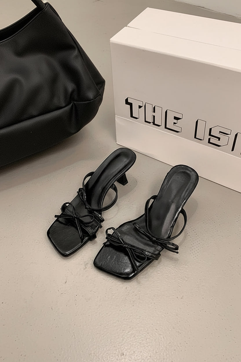 Elegant Thin Heel Sandals with Feminine Bow Accent