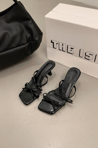 Elegant Thin Heel Sandals with Feminine Bow Accent
