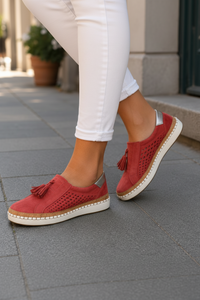 Lightweight Support Shoes for Daily Walking