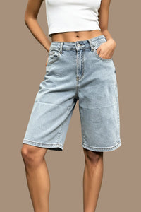 Vintage Inspired Bermuda Shorts with Functional Pockets