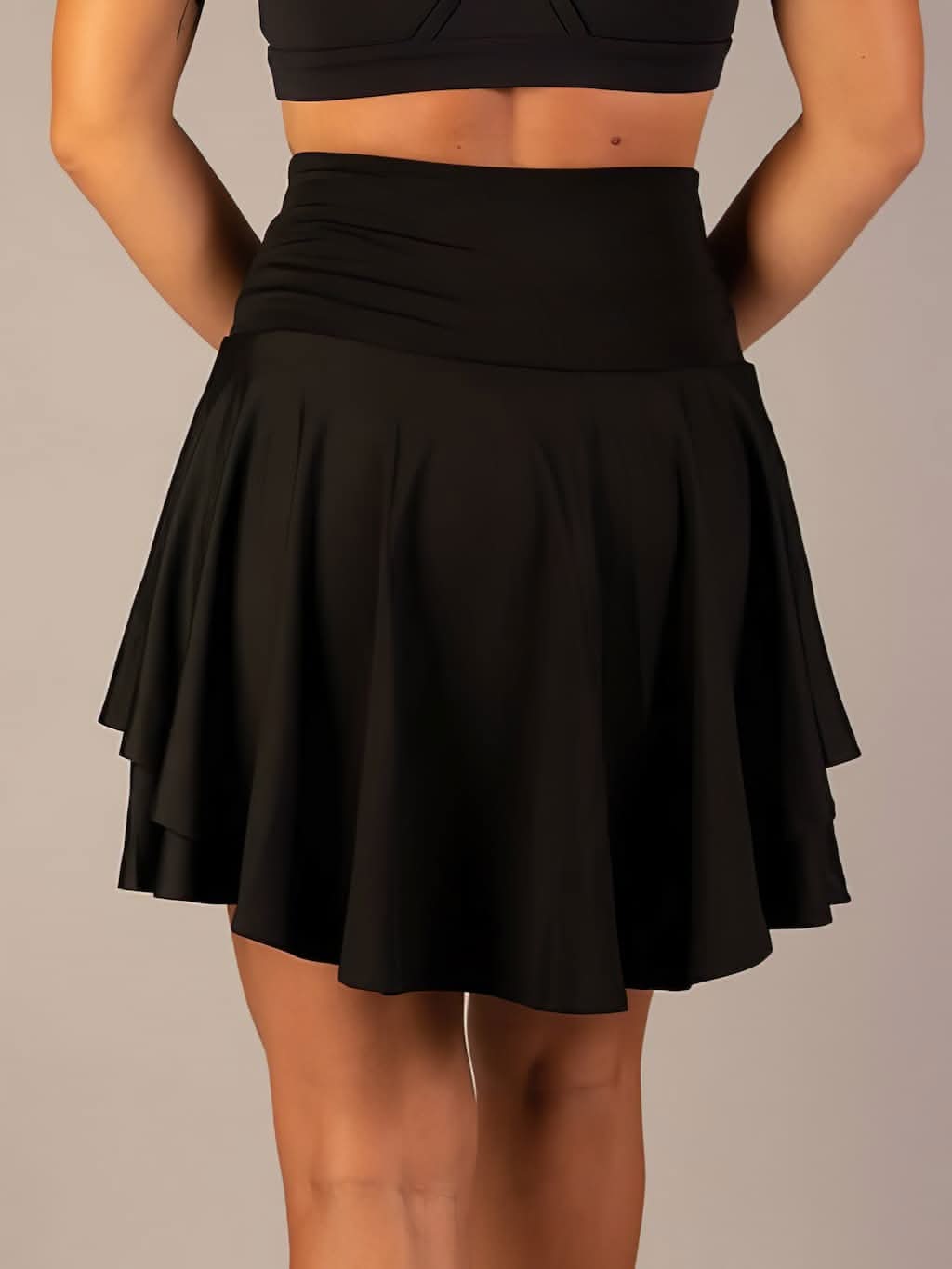 Sporty Tennis Skirt with Integrated Shorts for Active Comfort 3