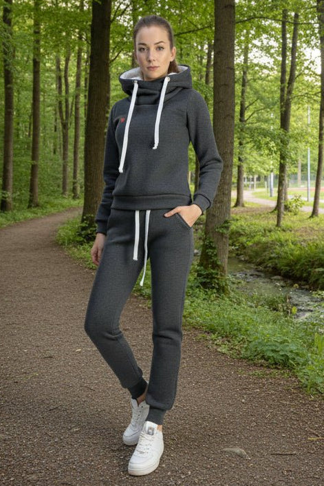 Sporty Tracksuit for Effortless Style and Comfort in Soft, Cozy Fabric 0