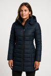 Stylish Black Puffer Jacket for Urban Winter Warmth and Comfort 0