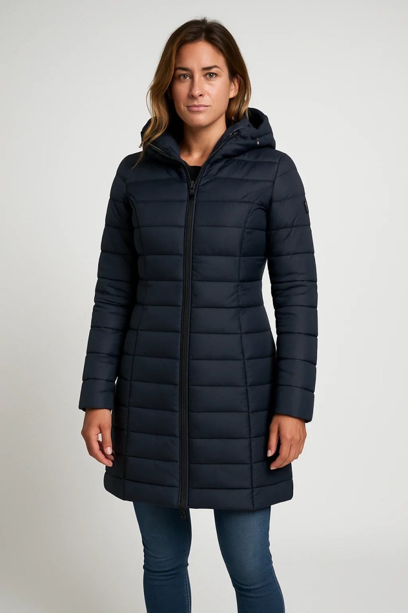 Stylish Black Puffer Jacket for Urban Winter Warmth and Comfort 3