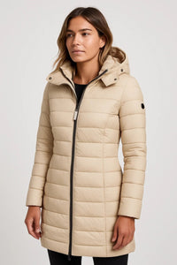 Stylish Black Puffer Jacket for Urban Winter Warmth and Comfort 4