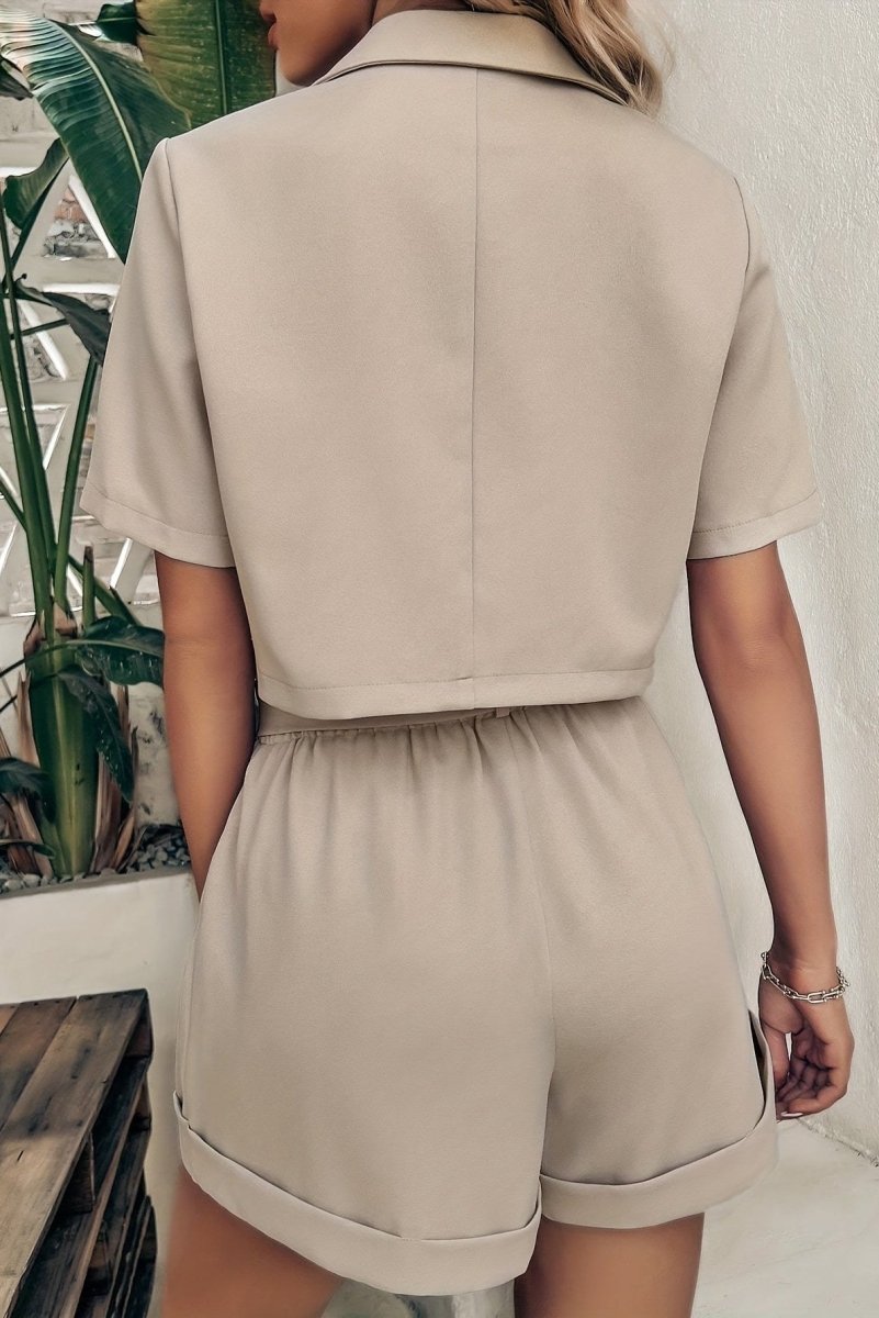 Stylish Blazer and Shorts Set with Turn-Up Collar for Effortless Elegance 1
