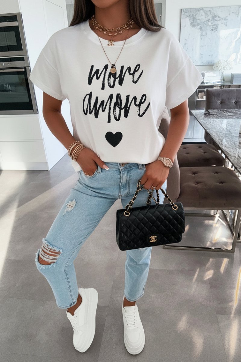 Stylish White T-Shirt in Soft Cotton Blend with Modern Print 0