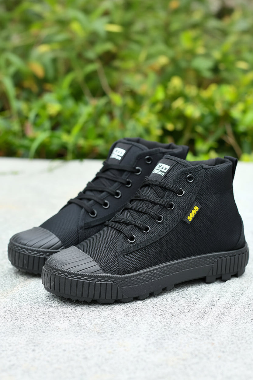Versatile Green Canvas Sneakers - Durable Low Cut Design with Rubber Sole for Outdoor Work & Training 9