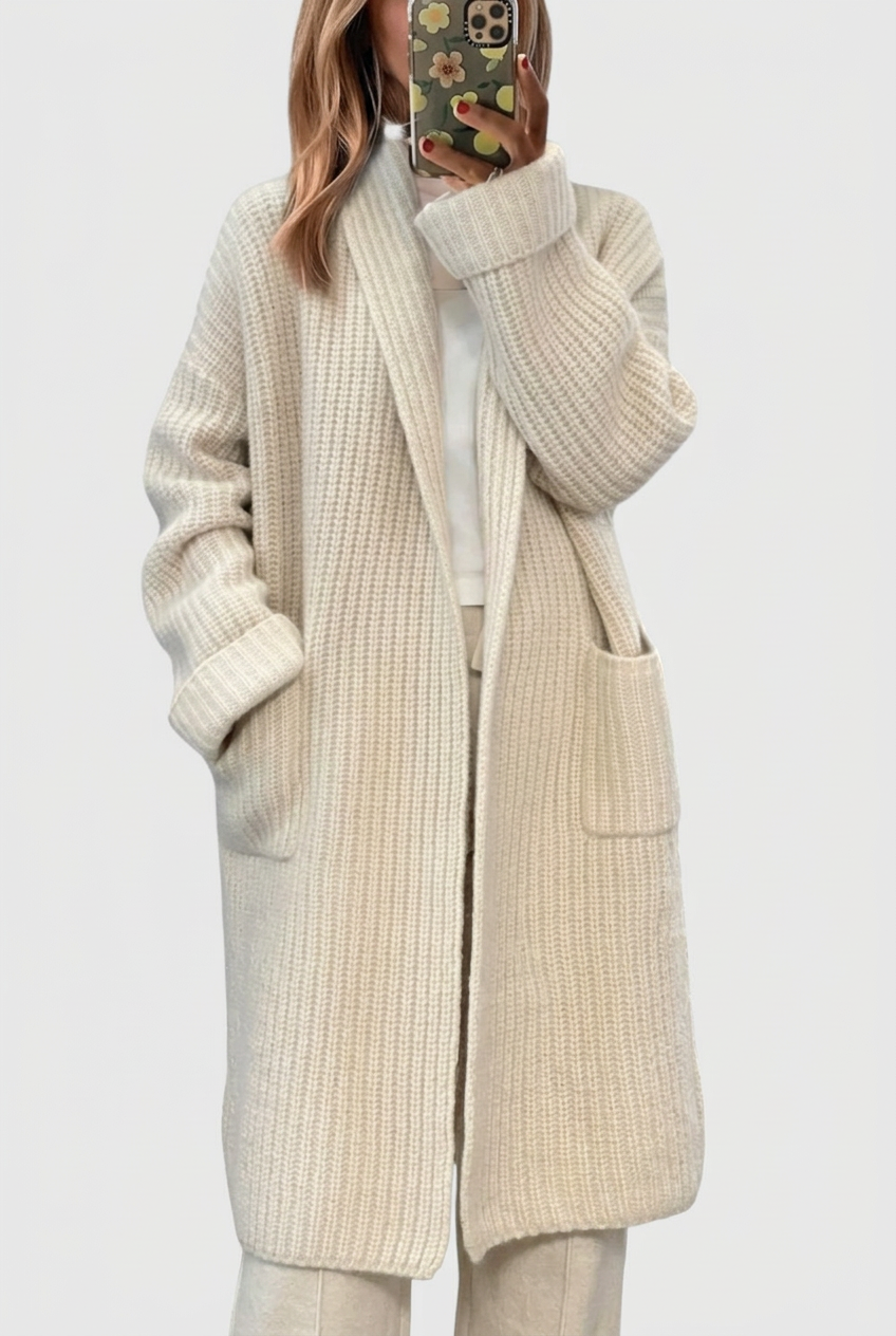 Cream Mabel cardigan, alternate selfie in 2:3