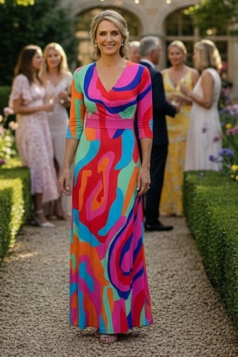 Maxikleid mit abstraktem Print und Dreiviertelärmeln