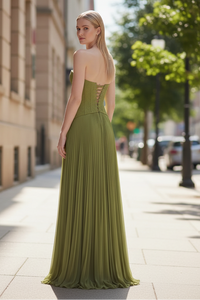 Flowing Halter Neck Maxi Dress