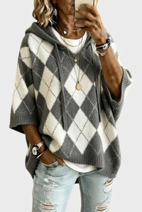 Grey Winnie argyle jumper in 2:3