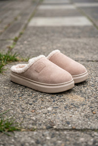 Women's Fluffy House Slippers with Non-Slip Sole
