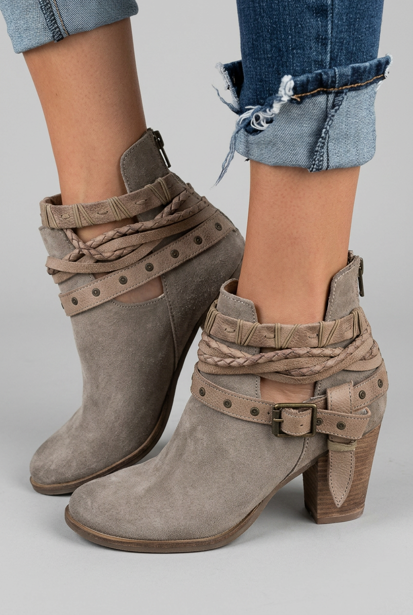 Jaimie gray boots studio preview