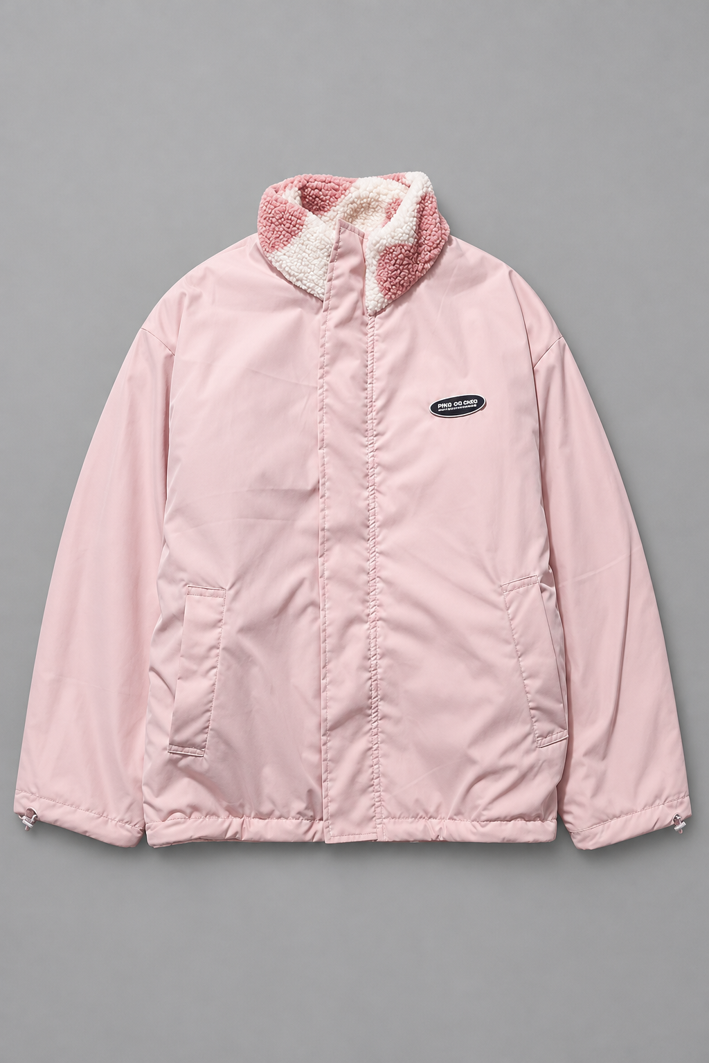 Wendbare Jacke mit Herzmuster für einen gemütlichen Alltagsstil