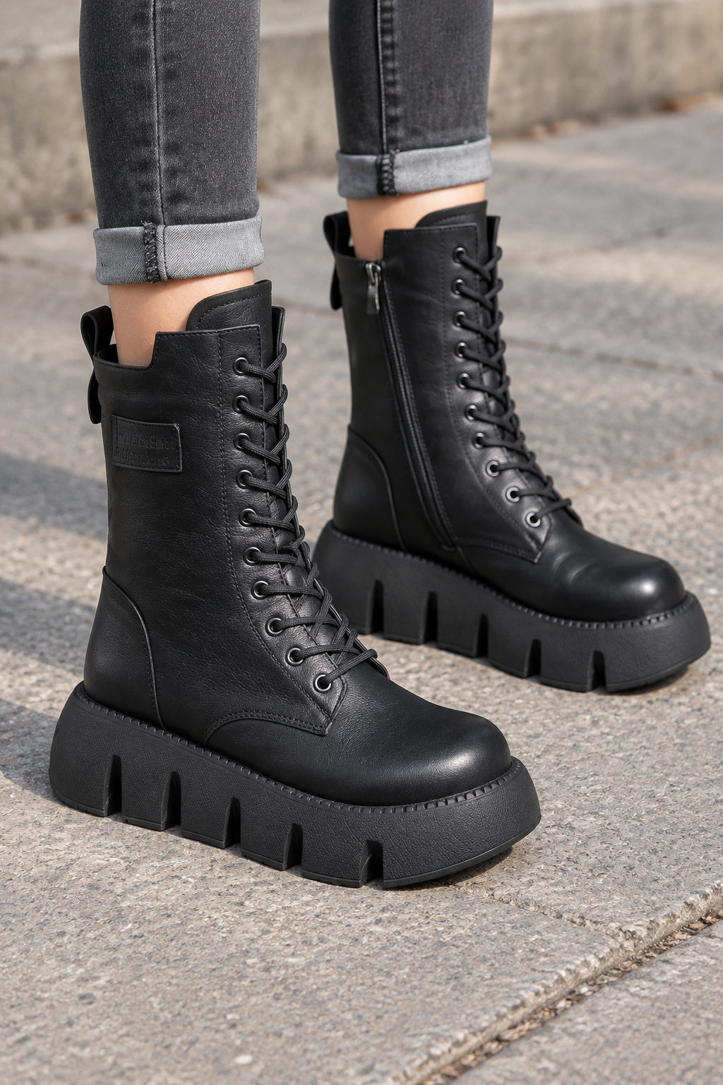 Chic Long Platform Boots for Effortless Street Style