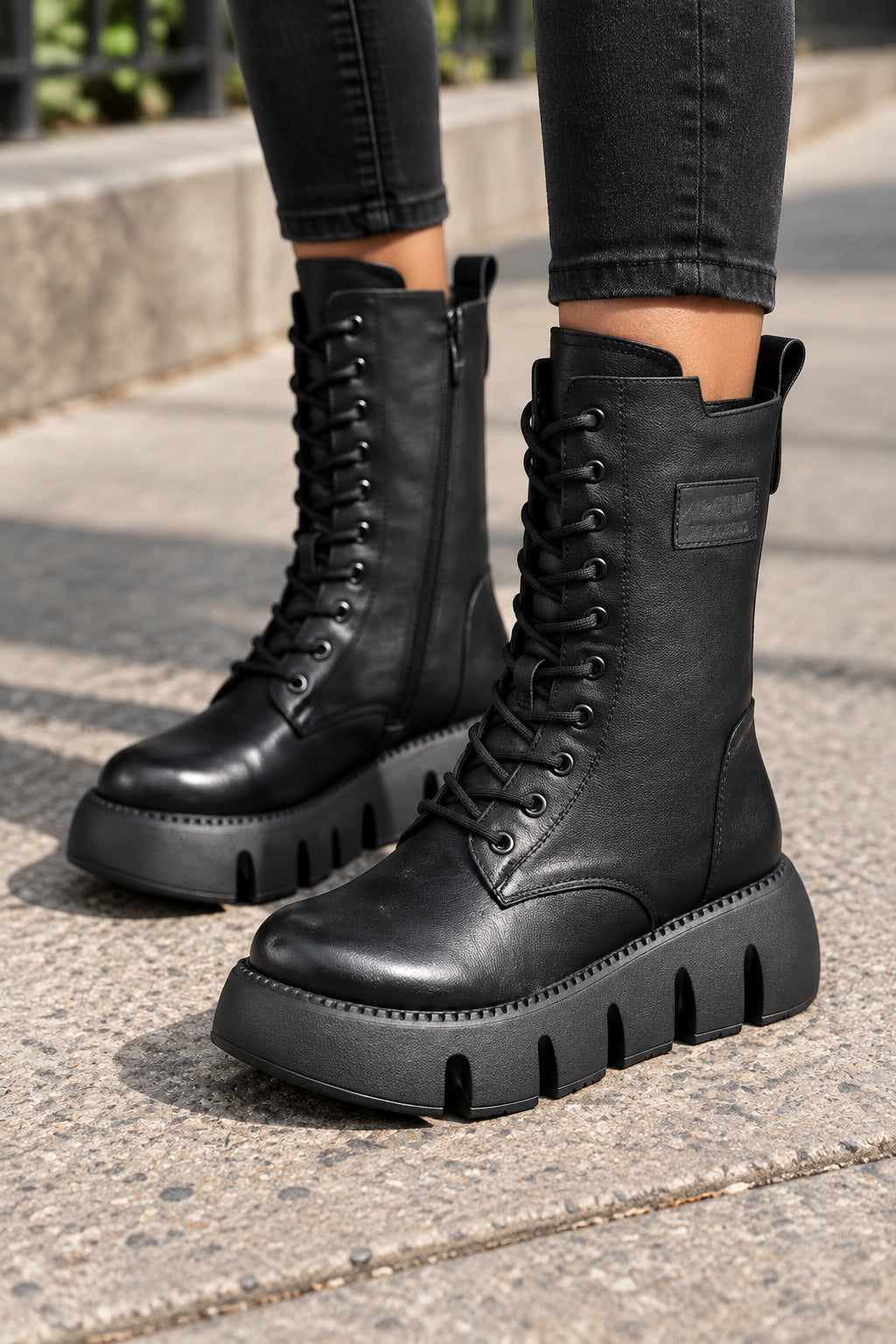 Chic Long Platform Boots for Effortless Street Style