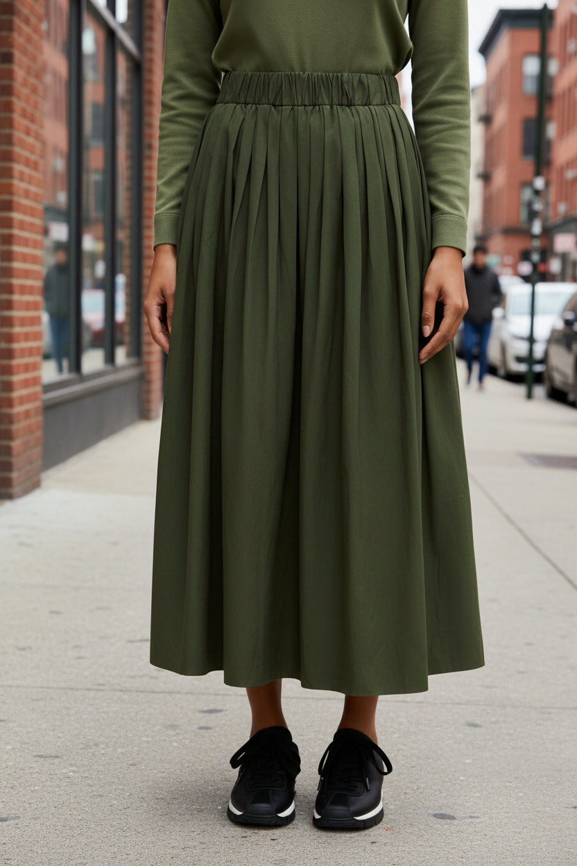 Relaxed Pleated Midi Skirt